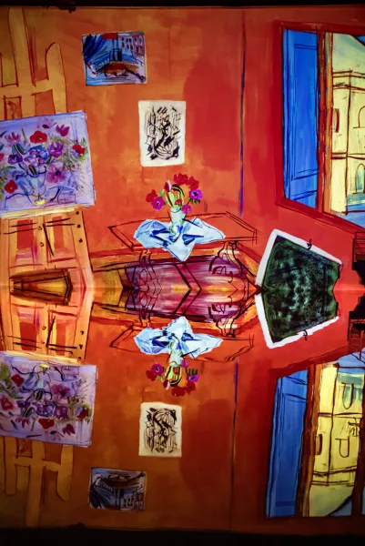 © Culturespaces / Eric Spiller Vue exposition Dufy Bassins des Lumières