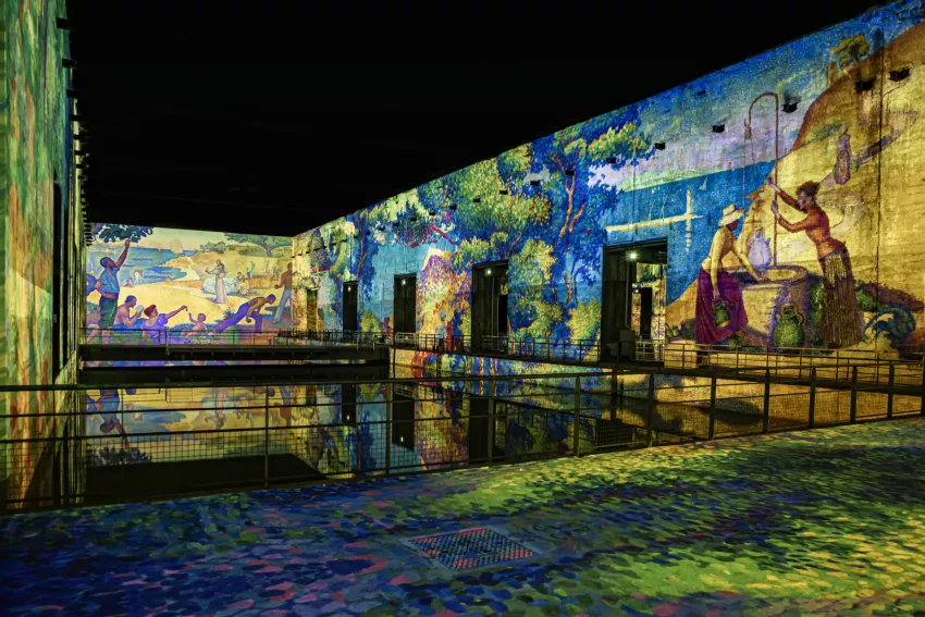 © Culturespaces / Eric Spiller Vue exposition Monet Renoir Chagall Bassins