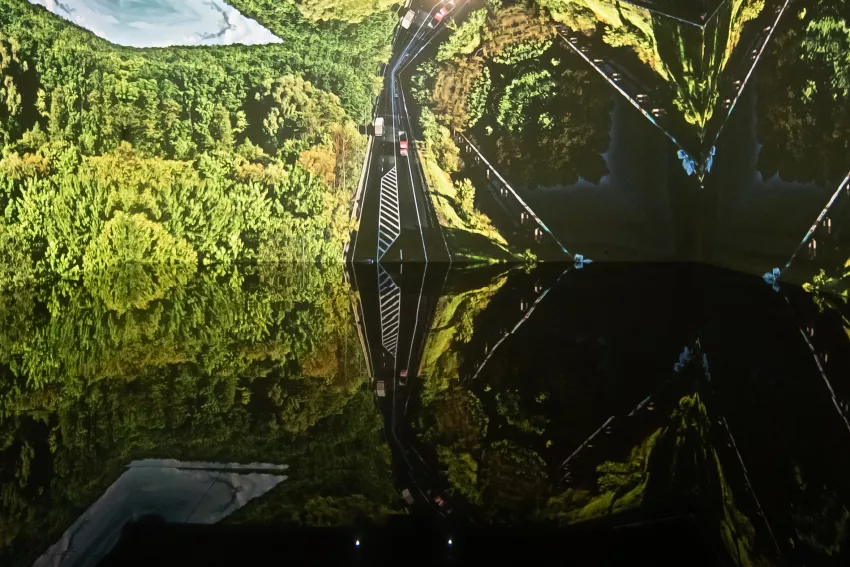 © Culturespaces / Vincent Pinson Vue exposition Infinite Horizons Bassins