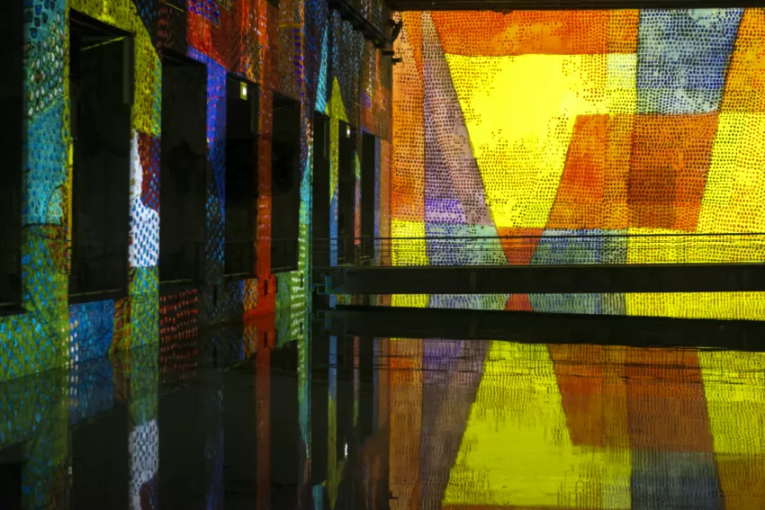 © Culturespaces / D. Chauvet-Roldan Vue exposition Nuit de Chine Klee Bassins
